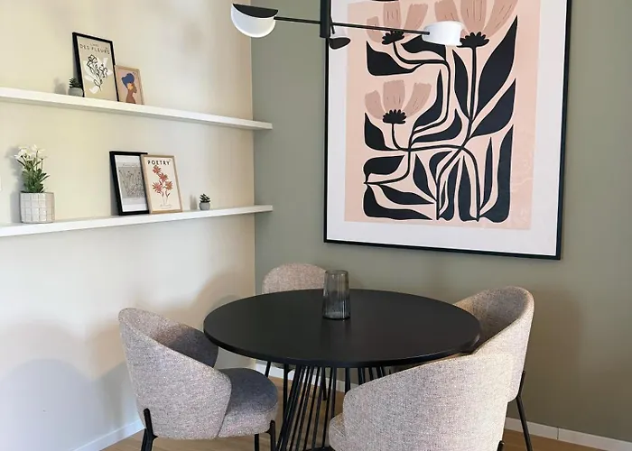 アパート Magnolija トレビニエ